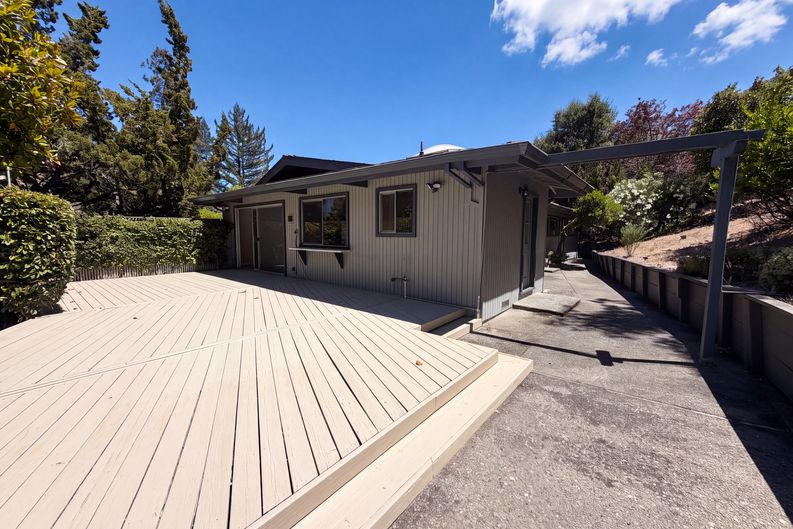 Photo 30 of 36 of 612 Tahos Rd, Orinda, CA