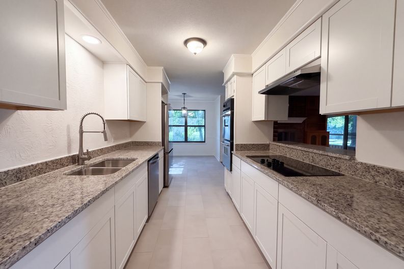 Photo 7 of 19 of 607 Turtle Creek Dr, Greenville, TX