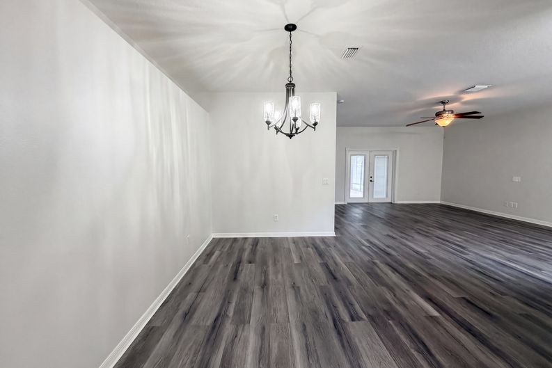 Photo 9 of 20 of 3408 Grove Blossom Ln, Plant City, FL