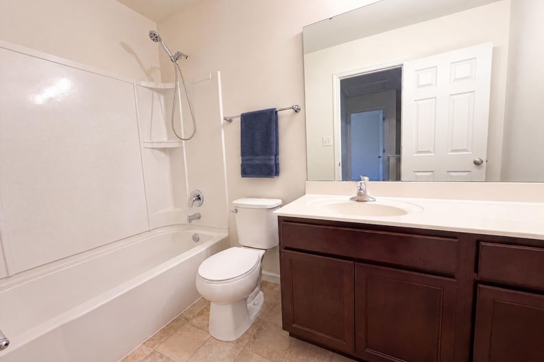 Photo 14 of 20 of 5128 Suson Ridge Dr, Saint Louis, MO