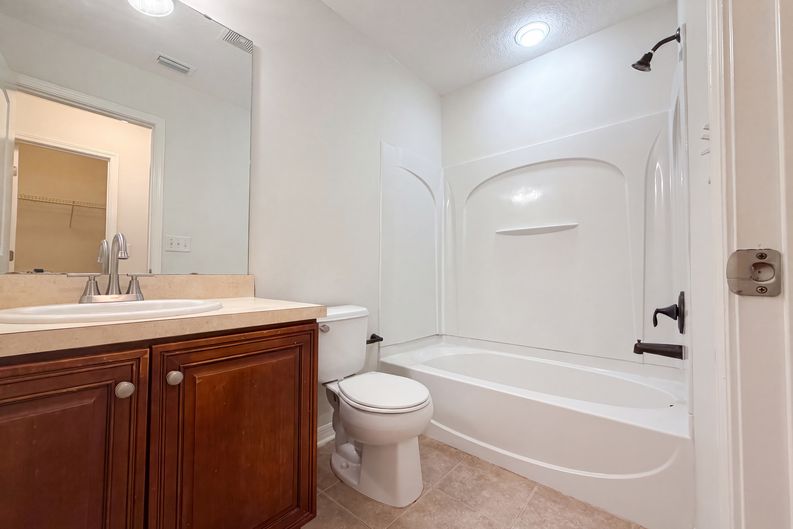 Photo 24 of 32 of 8331 Golden Bamboo Dr, Jacksonville, FL