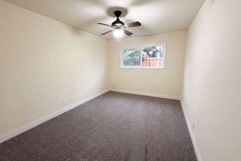 Photo 4 of 27 of 2605 Waterton Way, Sacramento, CA