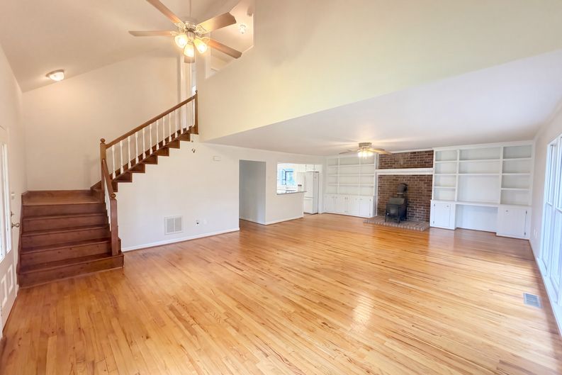 Photo 9 of 21 of 3802 Claude Brewer Rd, Loganville, GA