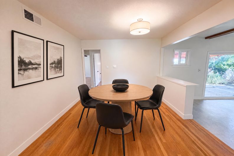 Photo 3 of 27 of 9630 Beachwood Dr, Orangevale, CA
