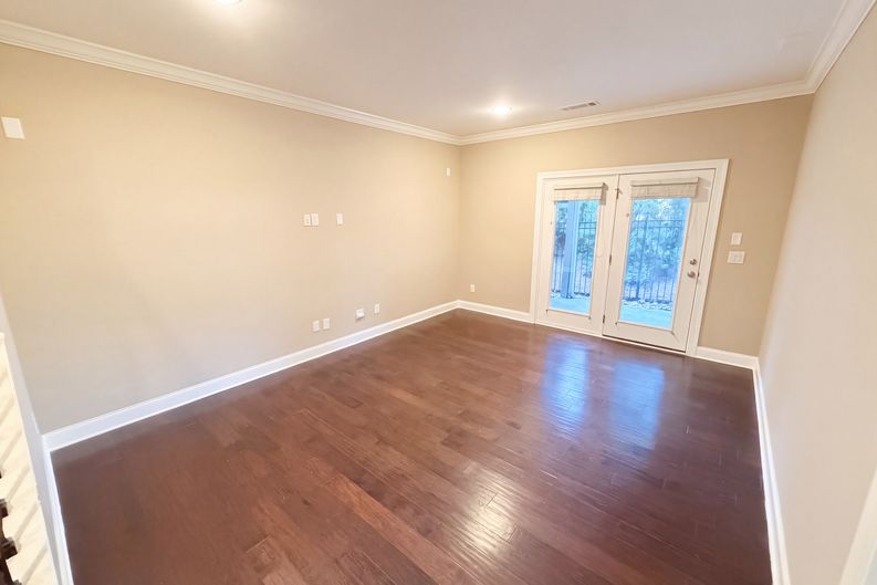 Photo 18 of 44 of 2256 Royal Vineyard Ln SE, Smyrna, GA