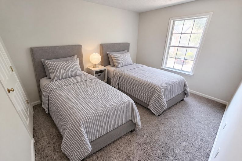 Photo 18 of 30 of 9155 Nesbit Ferry Rd, Alpharetta, GA