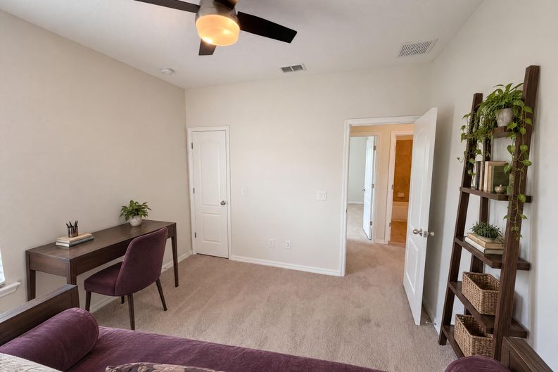 Photo 19 of 39 of 8231 Laureate Blvd, Orlando, FL