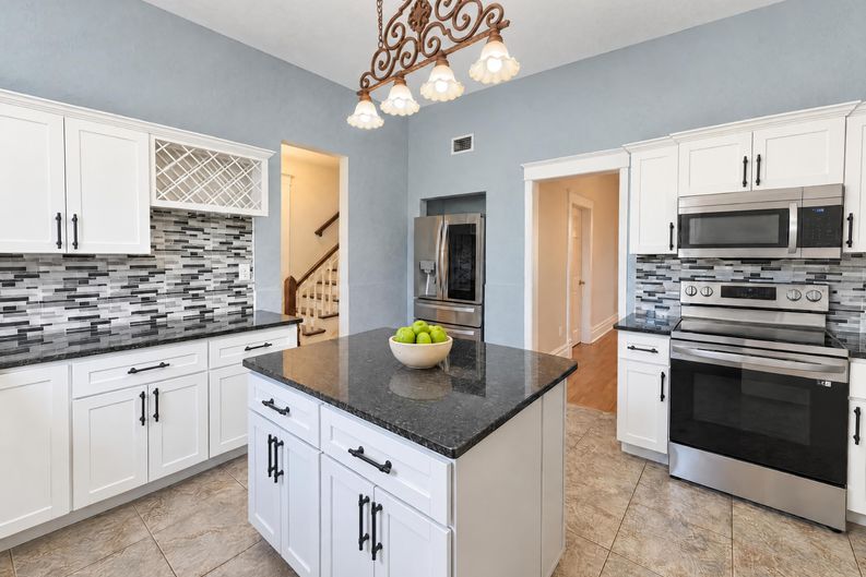 Photo 6 of 30 of 1324 Hubbard St, Jacksonville, FL