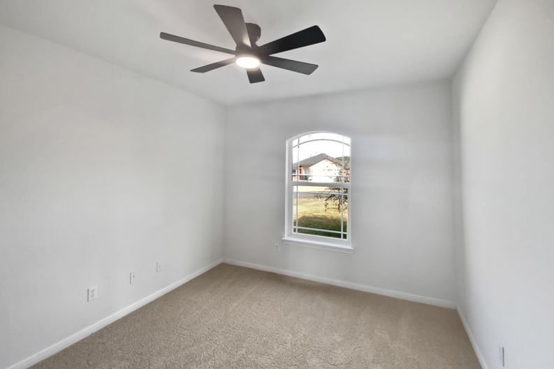 Photo 11 of 15 of 3808 Tatonka Dr, Killeen, TX