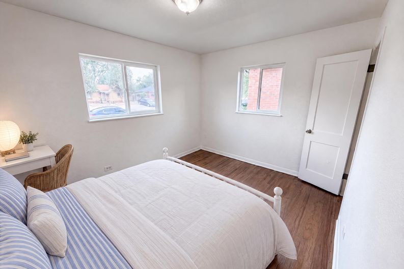 Photo 4 of 27 of 3570 Newport St, Denver, CO