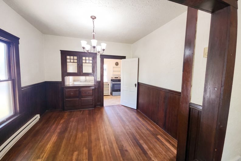 Photo 6 of 29 of 1011 Almaden St, Eugene, OR