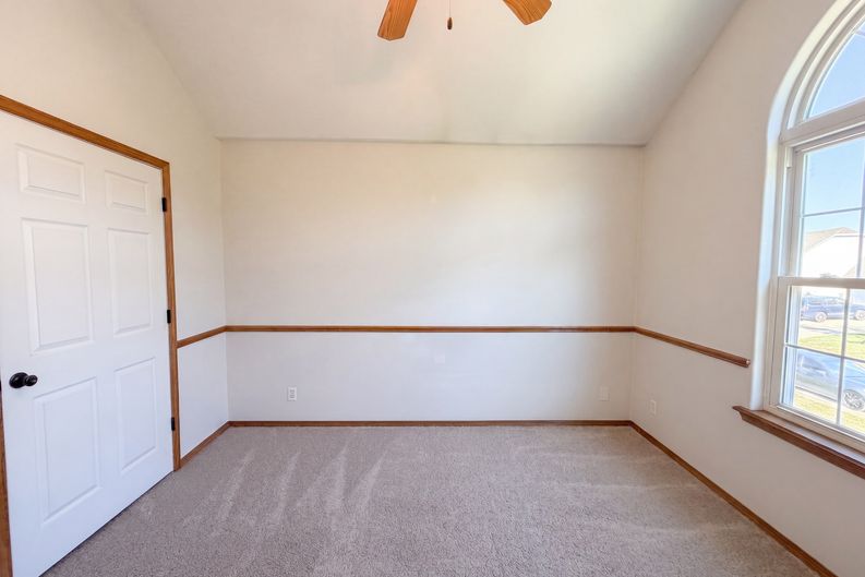 Photo 6 of 17 of 21505 E 50th Terrace Ct S, Blue Springs, MO