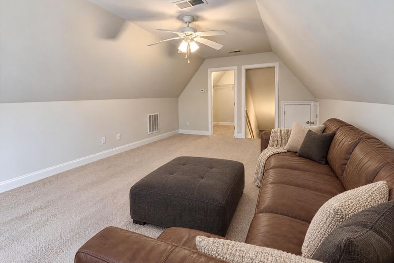 Photo 21 of 24 of 4203 Old Cahaba Pkwy, Helena, AL