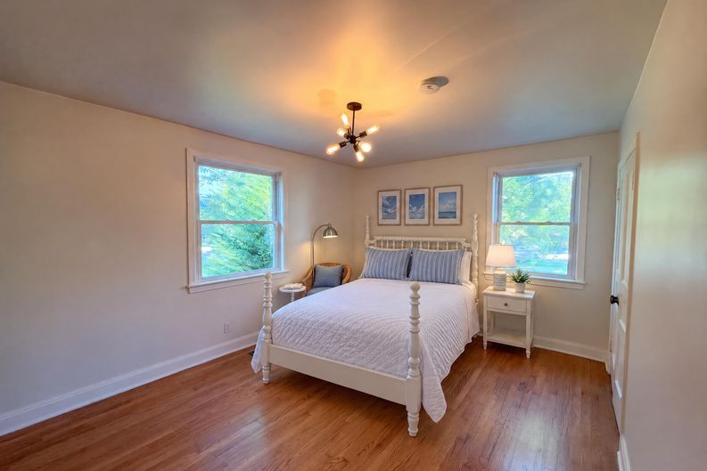 Photo 12 of 27 of 909 Tower Pl, Nashville, TN