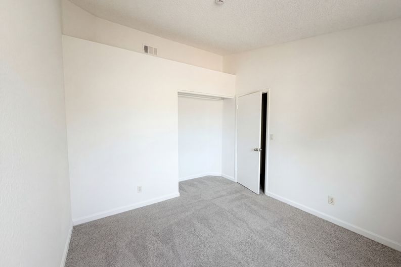 Photo 23 of 41 of 3607 Duffy Cir, North Las Vegas, NV