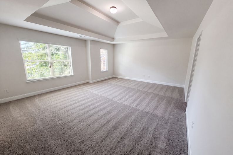 Photo 4 of 22 of 2321 Willow Shade Ln, Loganville, GA
