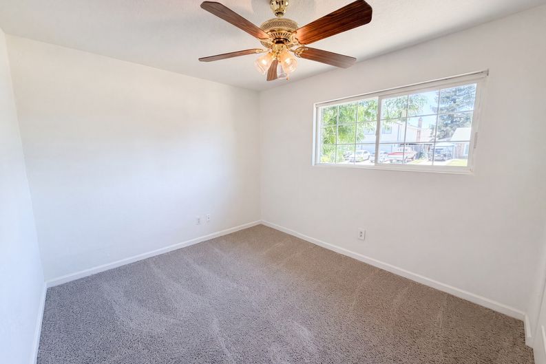Photo 15 of 29 of 7431 Garden Gate Dr, Citrus Heights, CA