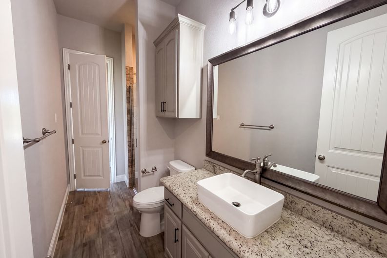 Photo 18 of 31 of 3608 Ridge Point Dr, Argyle, TX