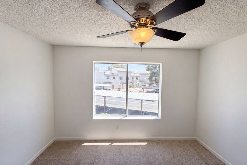 Photo 9 of 19 of 19601 N 7th St, Phoenix, AZ