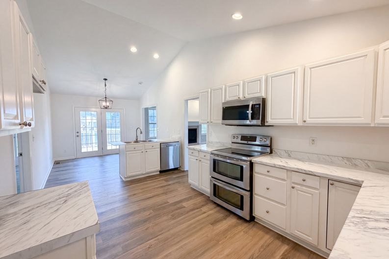 Photo 11 of 25 of 375 Walnut Ln, Corryton, TN