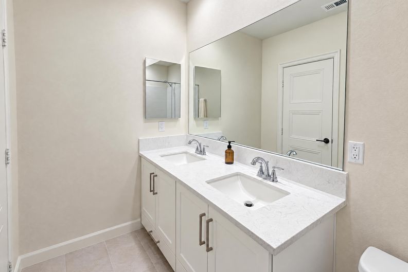 Photo 14 of 21 of 125 Lantana Dr, Stanton, CA