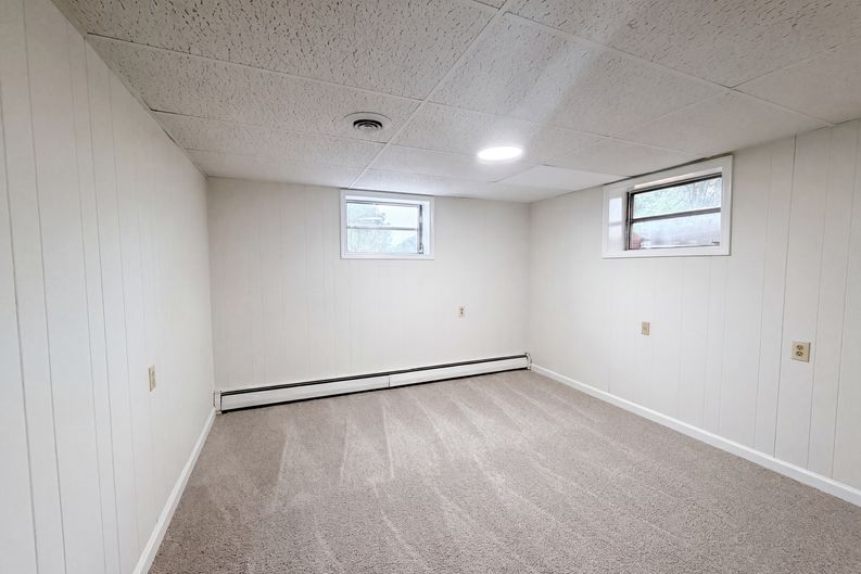 Photo 17 of 21 of 1580 W Cloaninger Ave, Statesville, NC