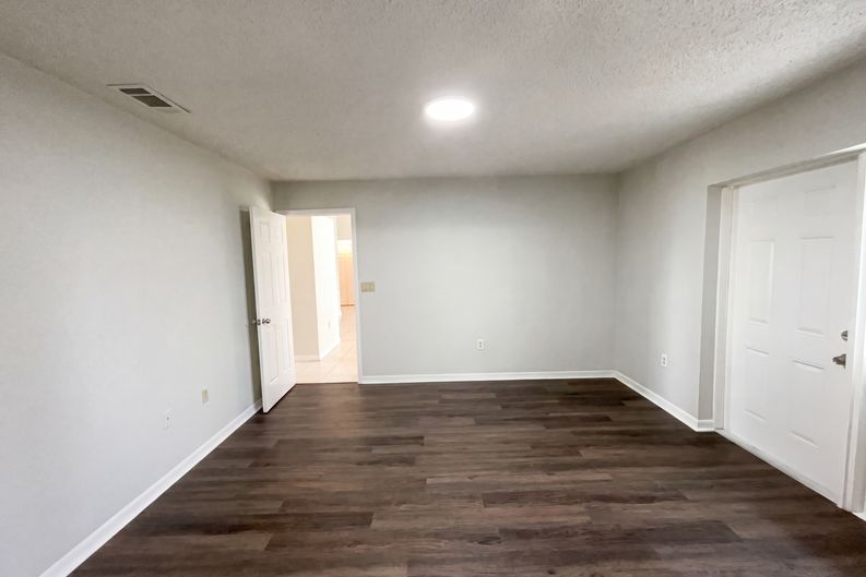 Photo 4 of 25 of 103 Dulverton Way, Kissimmee, FL