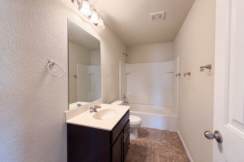 Photo 14 of 22 of 9201 Benevolent Ct, Aubrey, TX