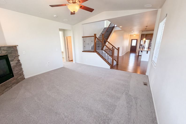Photo 10 of 42 of 4219 Dunsinane Way, Castle Rock, CO