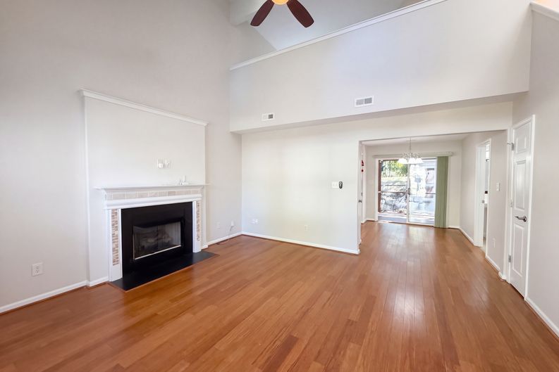 Photo 3 of 22 of 10526 Glory Meadow Ct, Charlotte, NC