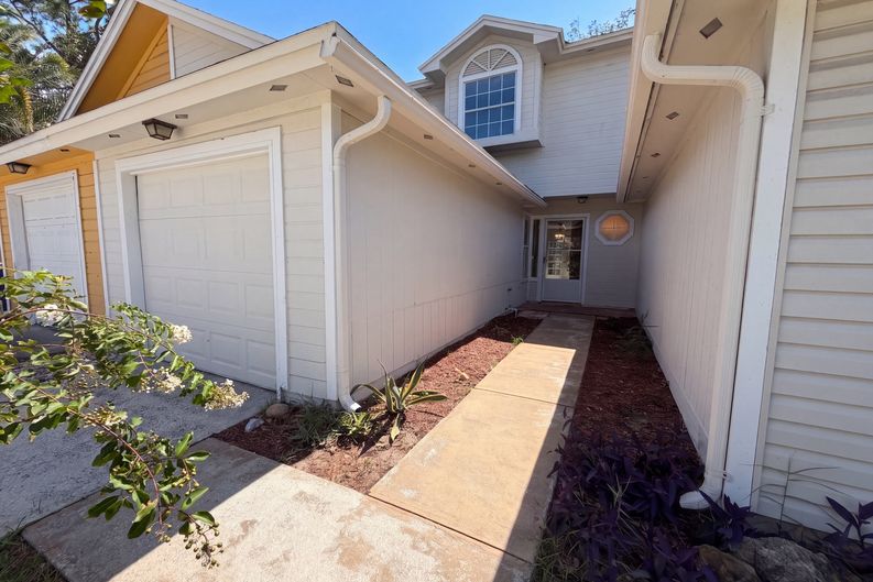 Photo 14 of 17 of 3561 Rain Forest Dr W, Jacksonville, FL