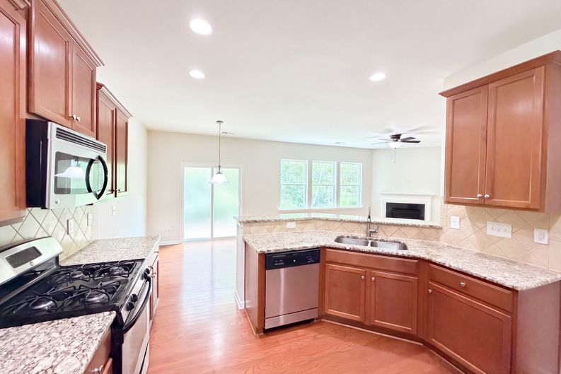 Photo 21 of 26 of 7230 Kinley Commons Ln, Charlotte, NC