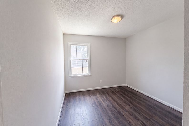 Photo 15 of 17 of 4013 Burleigh Pl, Fayetteville, NC