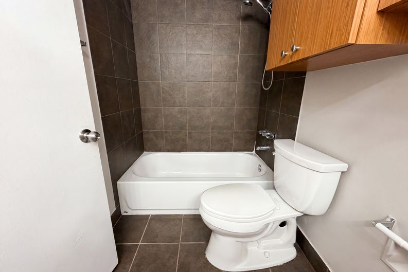 Photo 12 of 17 of 3938 W Alabama St, Houston, TX