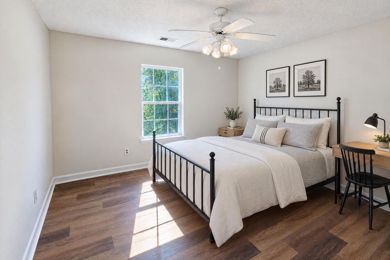 Photo 4 of 22 of 3512 Braden Dr, Charlotte, NC