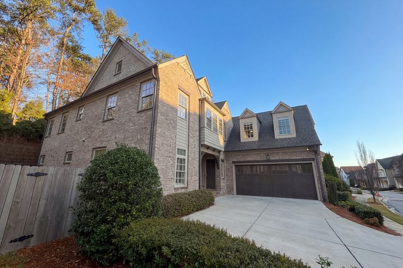 Photo 35 of 38 of 1803 Kent Ave, Dunwoody, GA