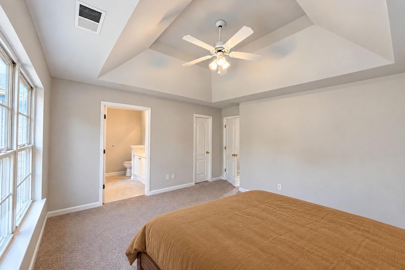 Photo 13 of 31 of 1041 Topaz Ln, Lithia Springs, GA