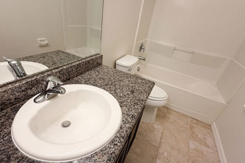 Photo 19 of 29 of 7070 Woodchase Glen Dr, Riverview, FL