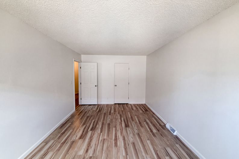 Photo 10 of 18 of 9867 Lane St, Thornton, CO