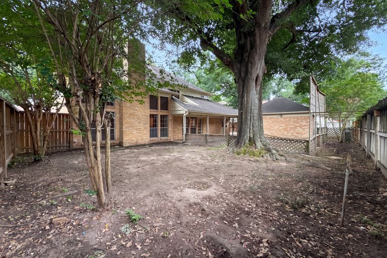 Photo 25 of 27 of 6902 Fawncliff Dr, Houston, TX
