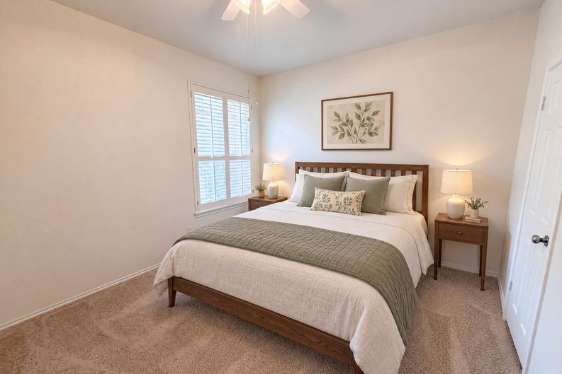 Photo 15 of 24 of 117 Brentwood Dr, Georgetown, TX
