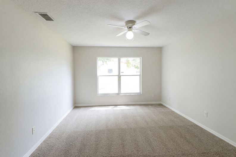 Photo 14 of 24 of 1021 Dekleva Dr, Apopka, FL