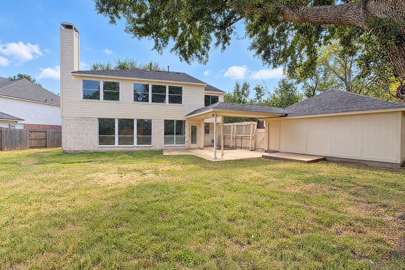 Photo 5 of 30 of 3407 Woodbine Pl, Pearland, TX
