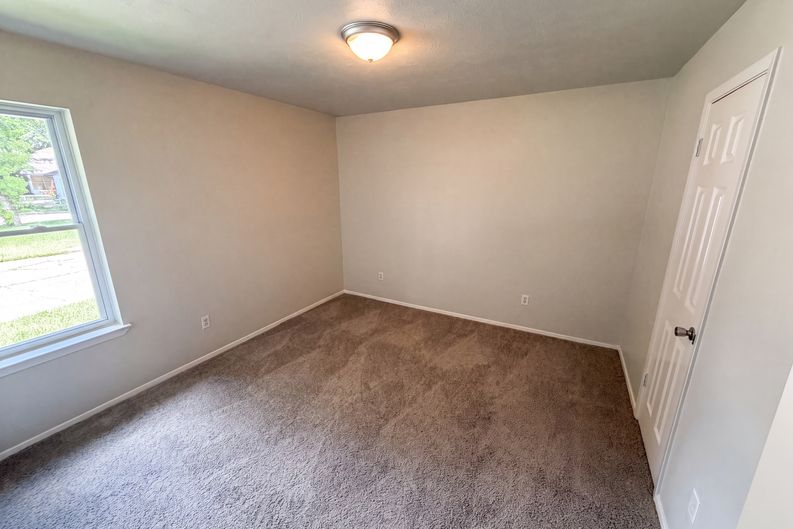 Photo 12 of 19 of 17014 Fid Ct, Crosby, TX