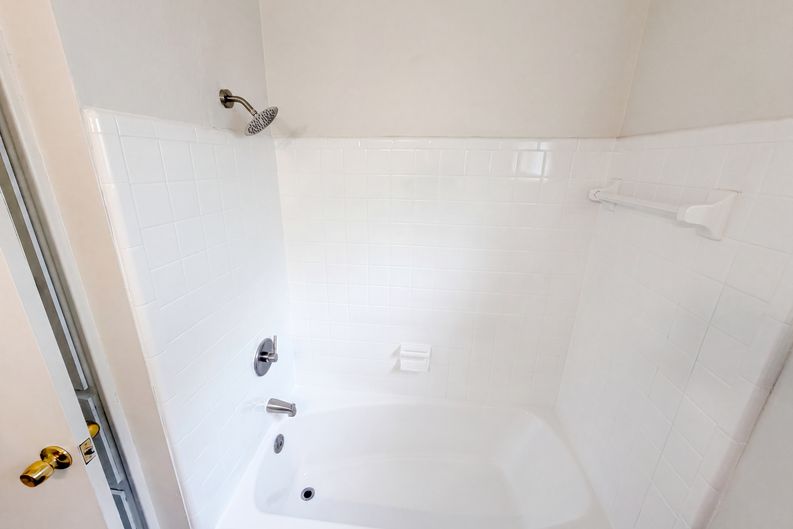 Photo 19 of 26 of 910 Luella Ave, Deer Park, TX