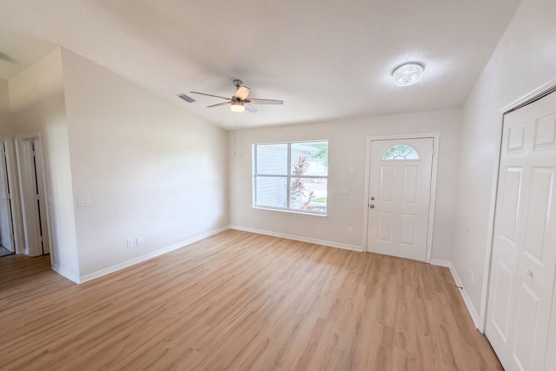 Photo 10 of 28 of 2998 Firwood Ave SE, Palm Bay, FL