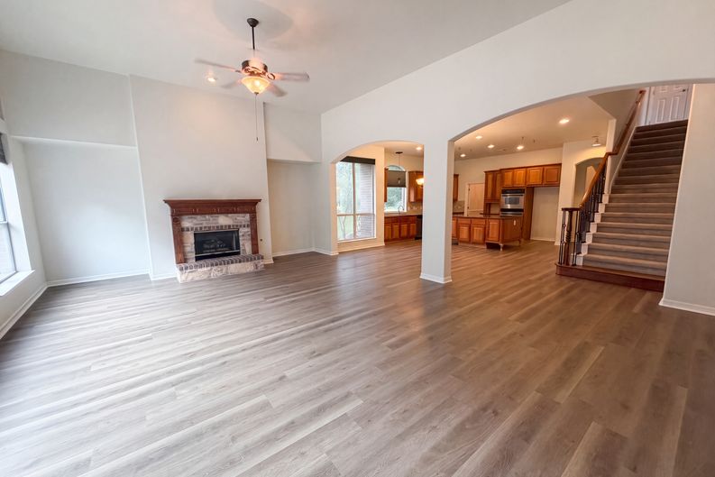 Photo 3 of 26 of 1724 Westend Pl, Round Rock, TX