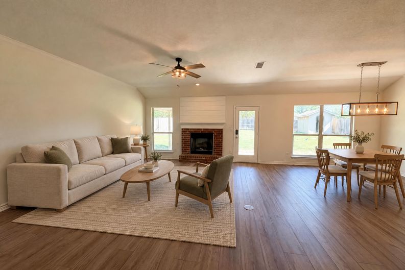 Photo 8 of 16 of 8710 Surrey Ct, Temple, TX