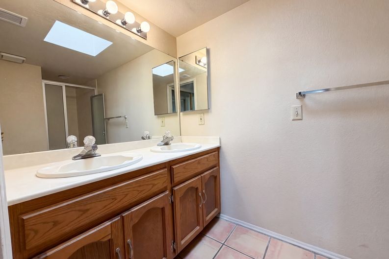 Photo 15 of 18 of 1200 E River Rd, Tucson, AZ