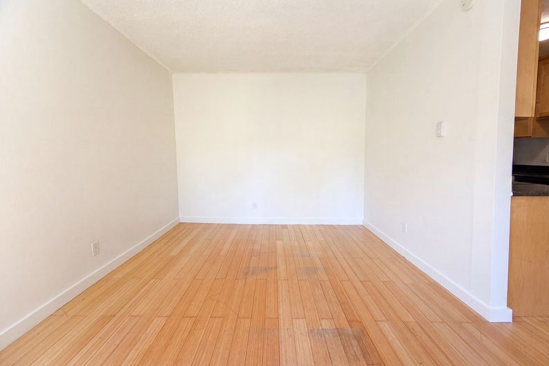 Photo 15 of 16 of 1300 NE 68th Ave, Portland, OR